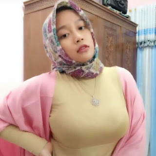 Hijabers Ketat Padat