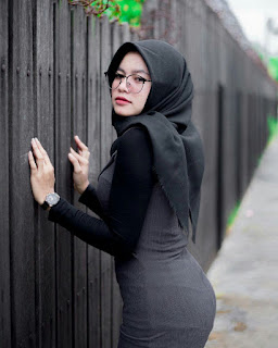 Hijabers Ketat Padat