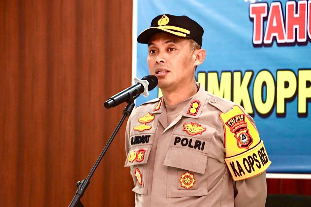 Tiga Tahun Bertugas di Takalar, AKBP Gotam Hidayat Dimutasi Ke Polda Jabar