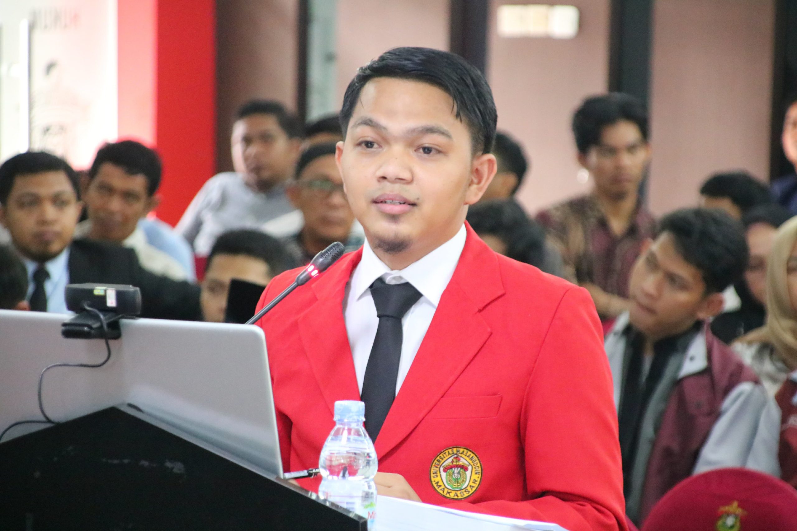 Diuji Mantan Ketua MK RI, Asrullah Raih Gelar Doktor Hukum Unhas Dihadapan Tokoh Nasional