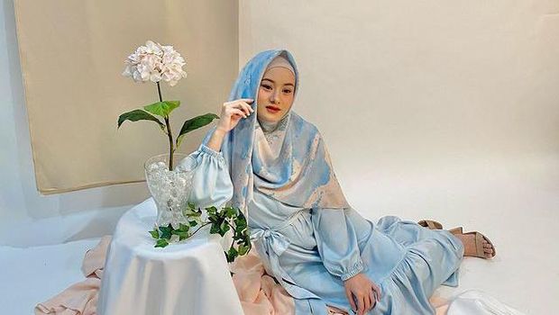 Dinda Hauw